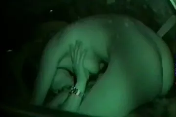 Bà nội phim sex gai lon dep trợ mảnh khảnh lừa dối chồng khi anh ta đi làm.