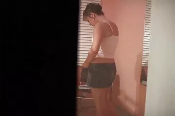 Lần đầu tiên tôi cố gắng đụ vào mông bạn gái của mình, cô ấy không sex gái thả rông có cùng một hậu môn.