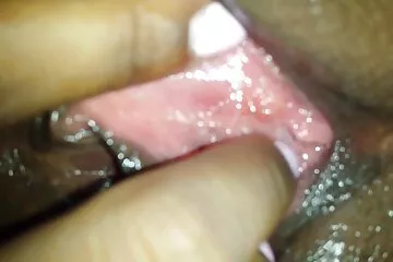 Địt em gái Nga đi tiểu phim sex gái đẹp không che trong toilet tại một bữa tiệc.