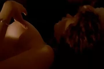Khách du lịch tình seo gái xinh dục khi đi dã ngoại.